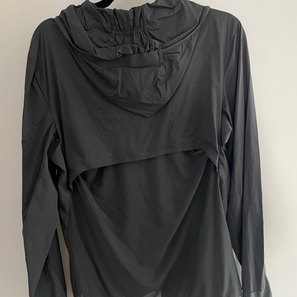 Lululemon Quarter Zip - Picture 2 of 4